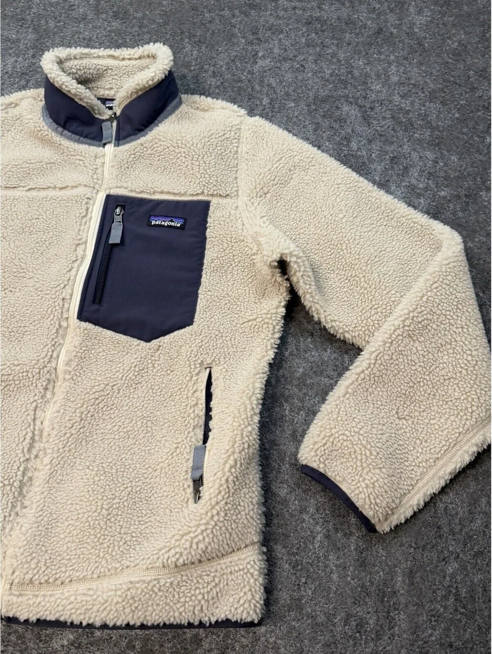 Patagonia Retro Pile Fleece Jacket Men’s M Natural Full Zip Sherpa 23074 FA24